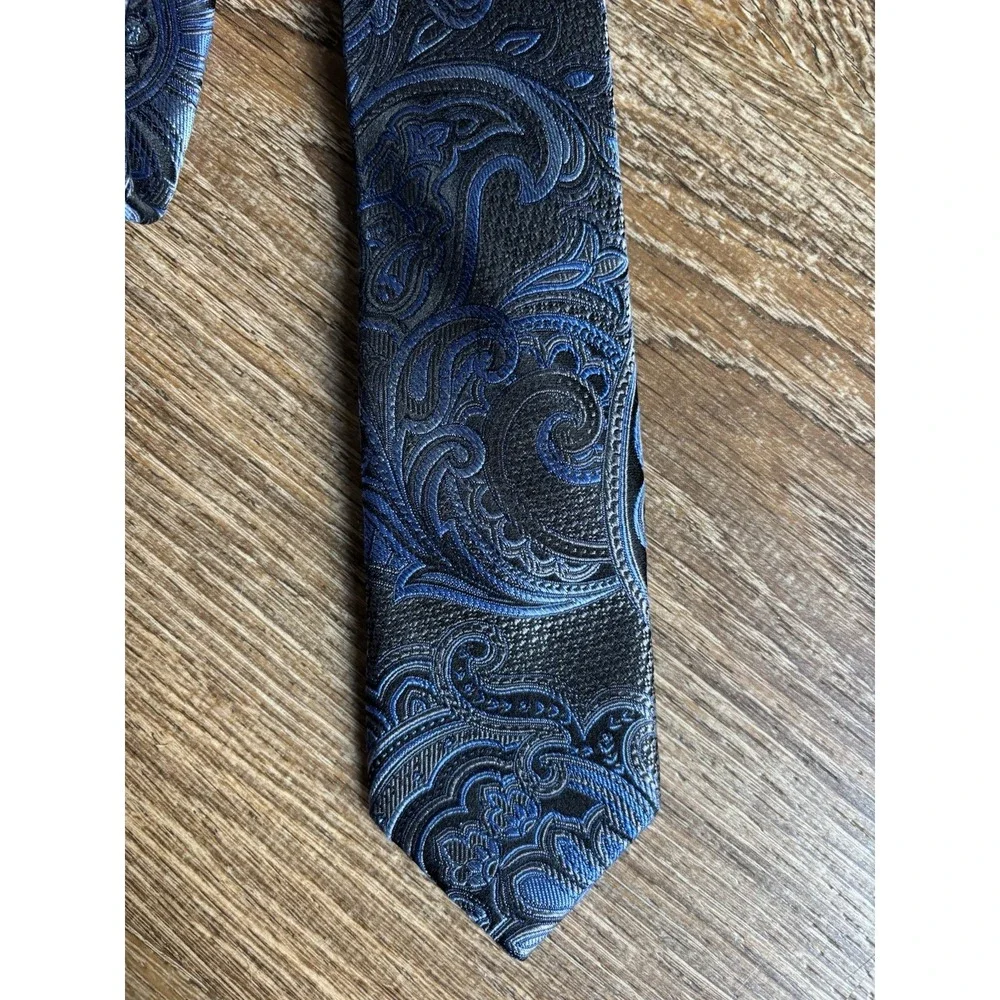 Bruno Piattelli Tie Silk Blue Gray Black Paisley‎ 2.25
